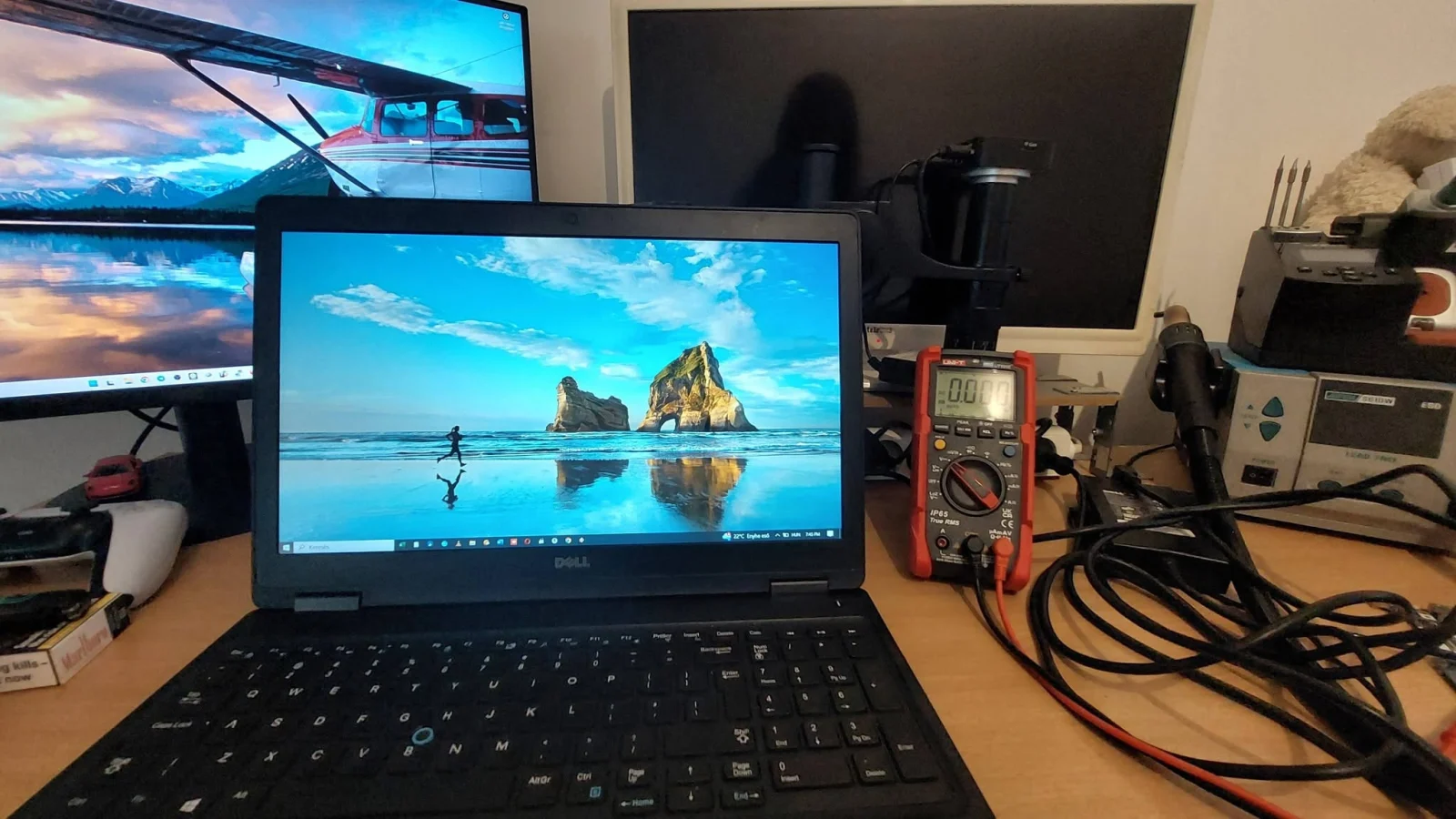 Dell Latitude 5580 pornit după înlocuirea ecranului